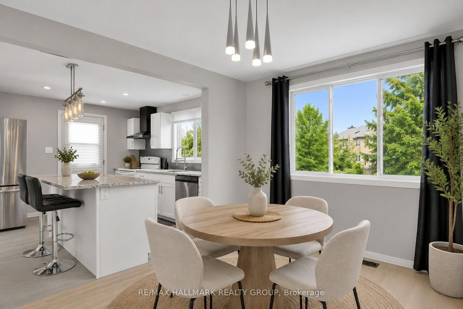 13 Coolspring Crescent • Ottawa, ON photo 6