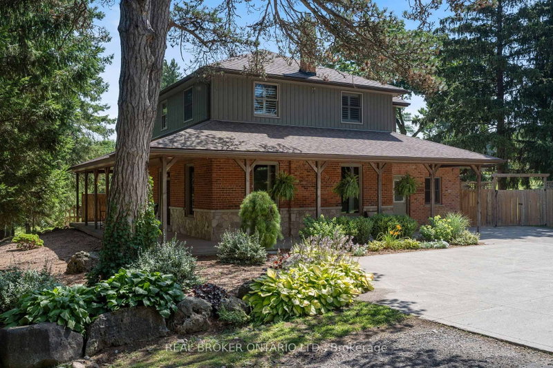 182 Governors Road E