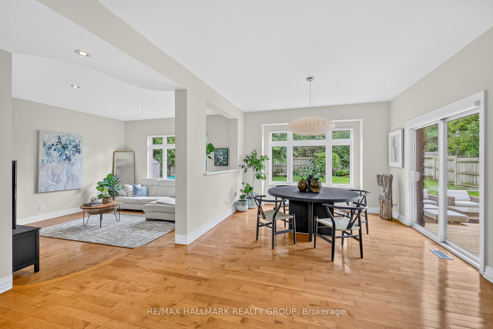 1934 Lenester Avenue • Ottawa, ON photo 13