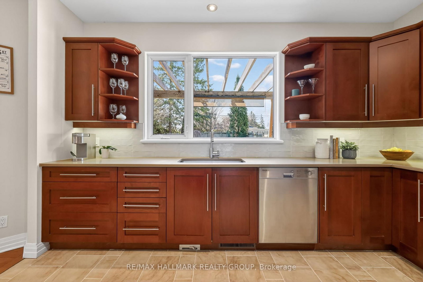 1934 Lenester Avenue • Ottawa, ON photo 16