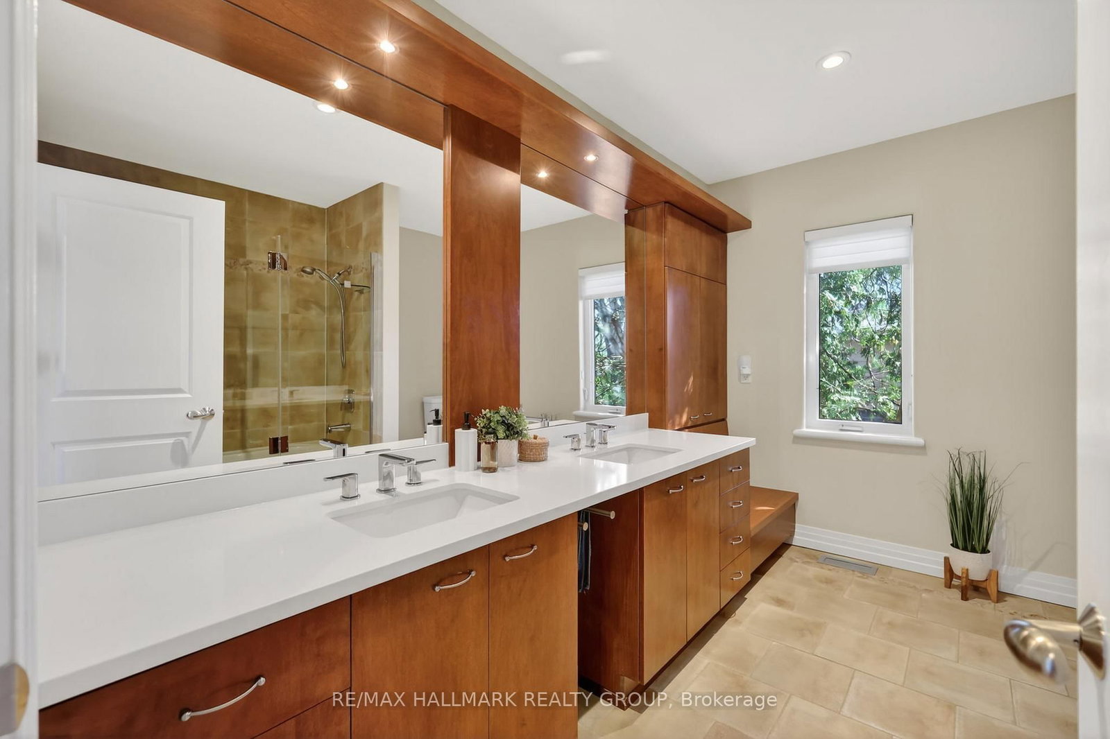 1934 Lenester Avenue • Ottawa, ON photo 31