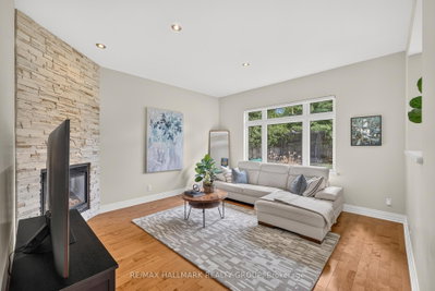 1934 Lenester Avenue • Ottawa, ON photo 8