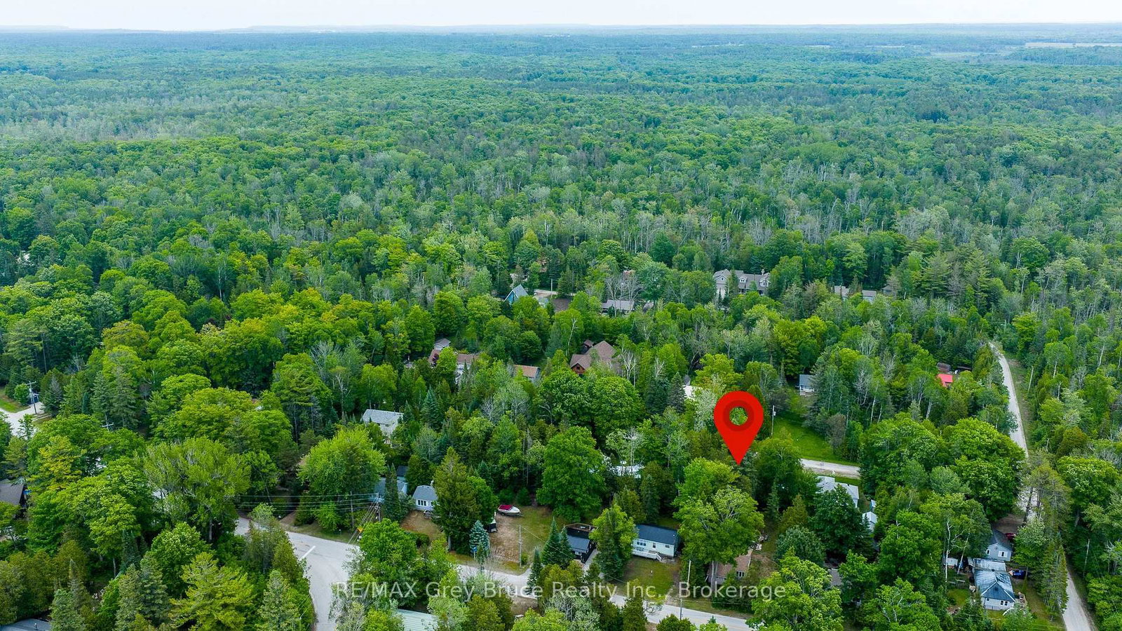 8 Toronto Avenue • South Bruce Peninsula, ON photo 9