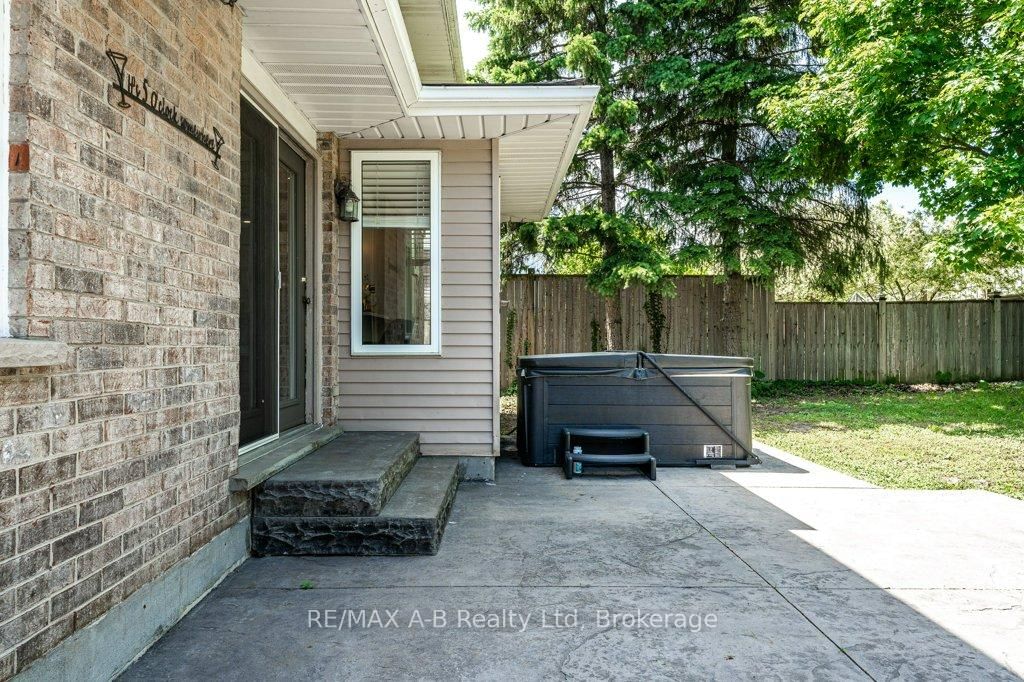 Listing Image 43