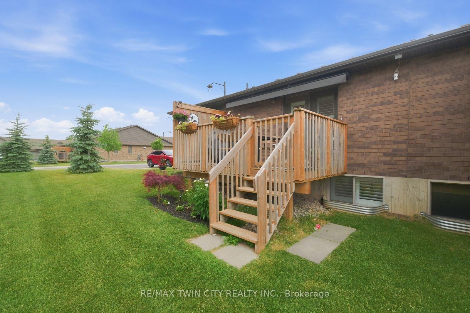 29 Schuyler Street • #51 • Brant, ON photo 45
