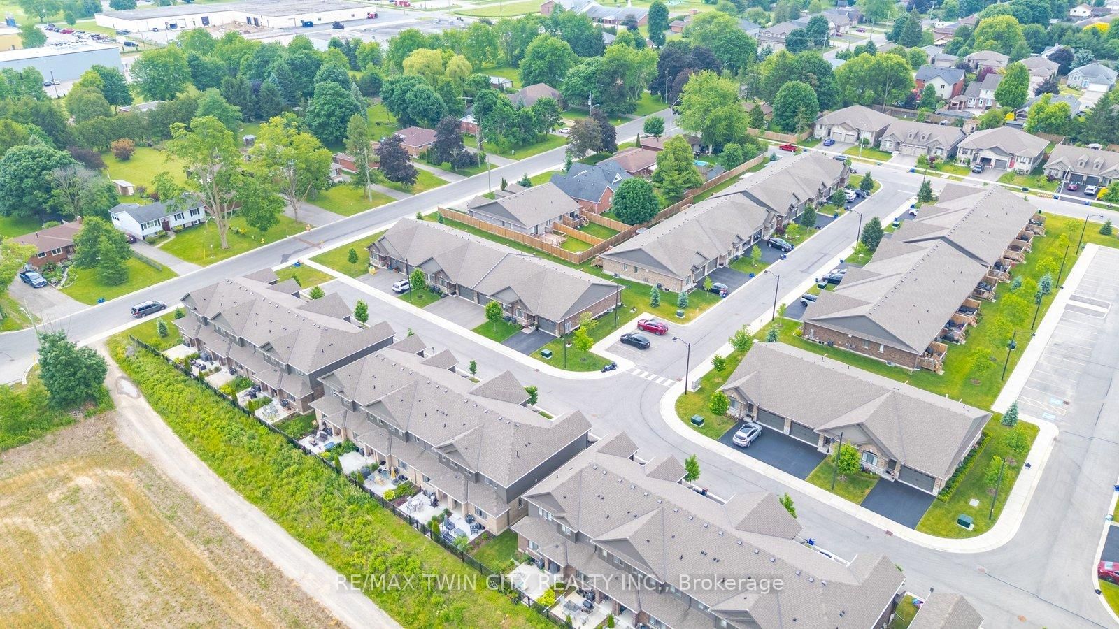 29 Schuyler Street • #51 • Brant, ON photo 8