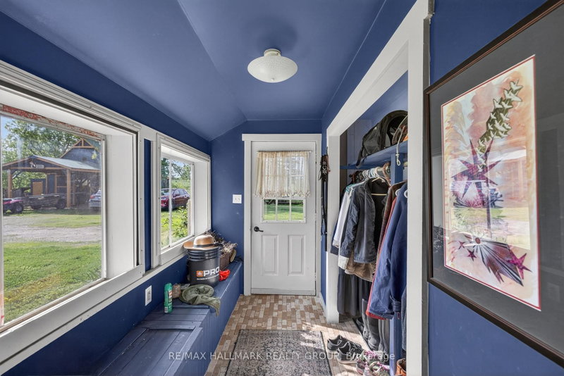 1013 Lavant Darling Rd photo 4