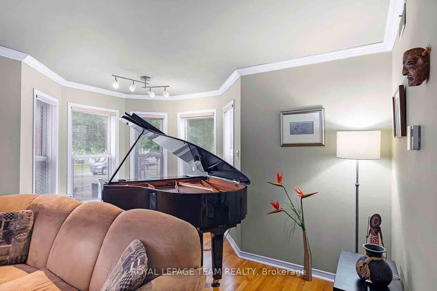 220 Wilbrod Avenue • #2 • Ottawa, ON photo 10