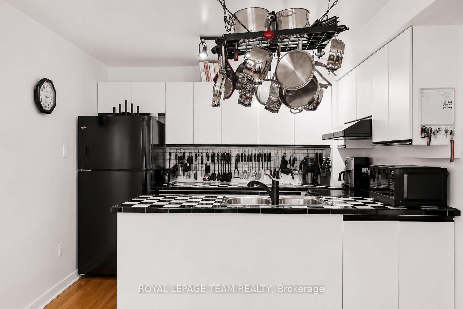 220 Wilbrod Avenue • #2 • Ottawa, ON photo 17