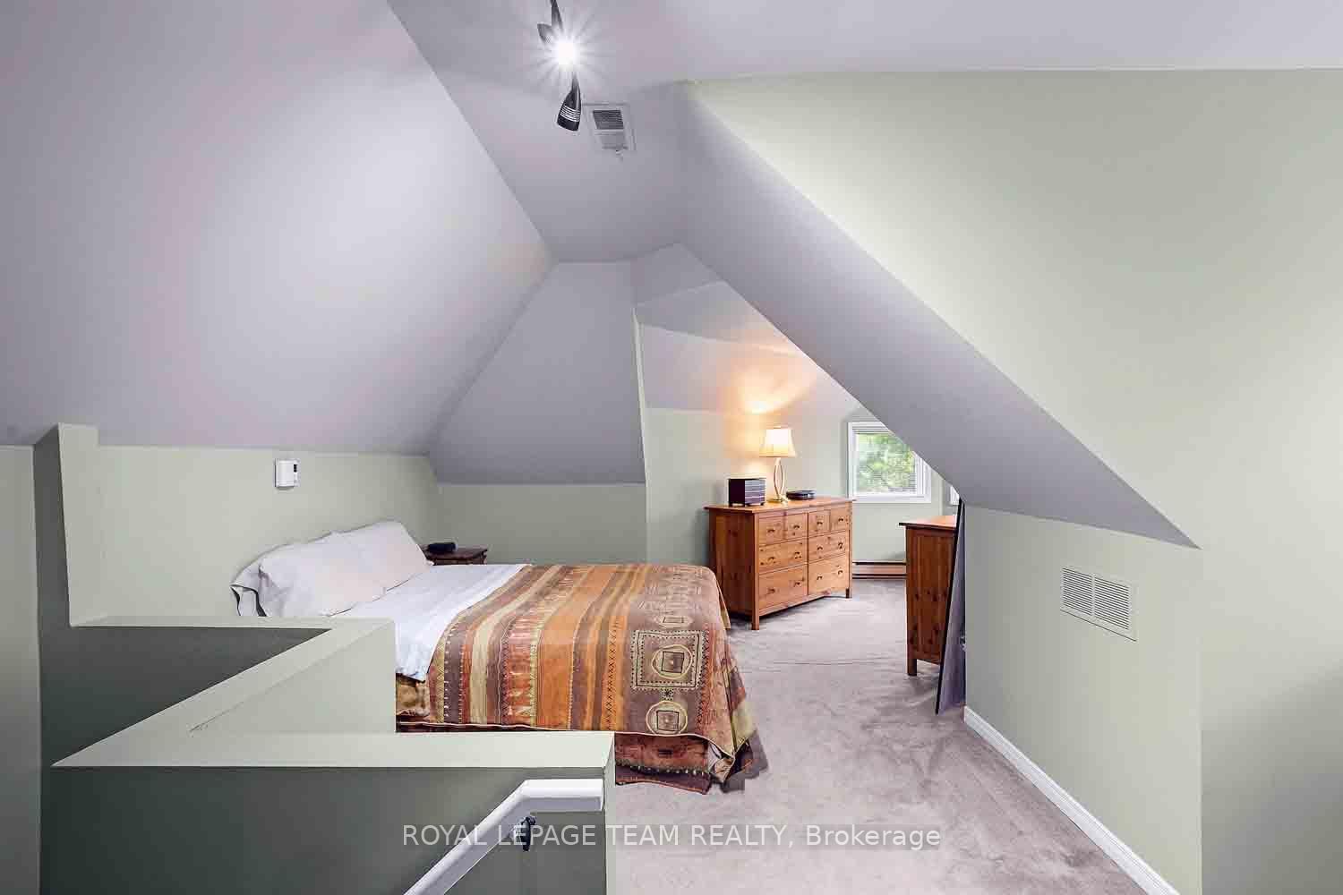 220 Wilbrod Avenue • #2 • Ottawa, ON photo 21
