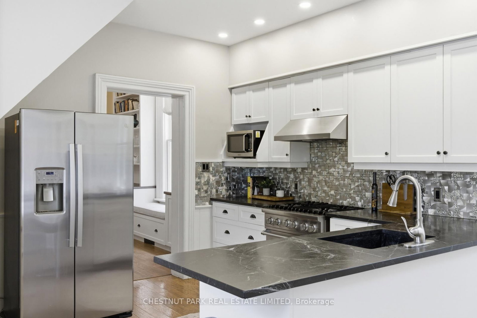 30 Shrewsbury Street • Stratford, ON photo 14