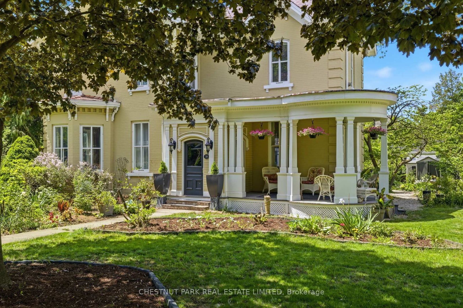 30 Shrewsbury Street • Stratford, ON photo 3