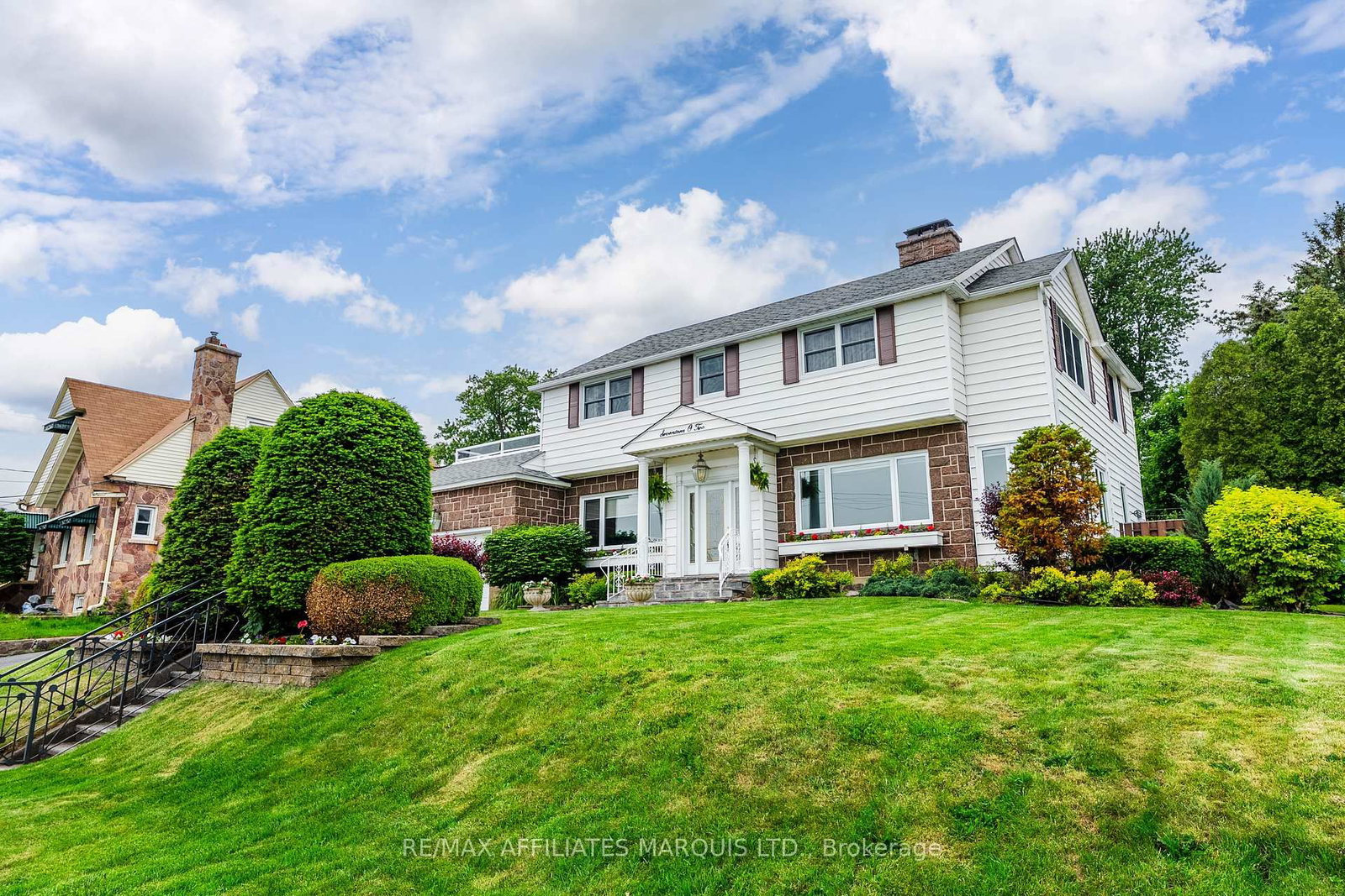 1702 Montreal Road • Cornwall, ON photo 2