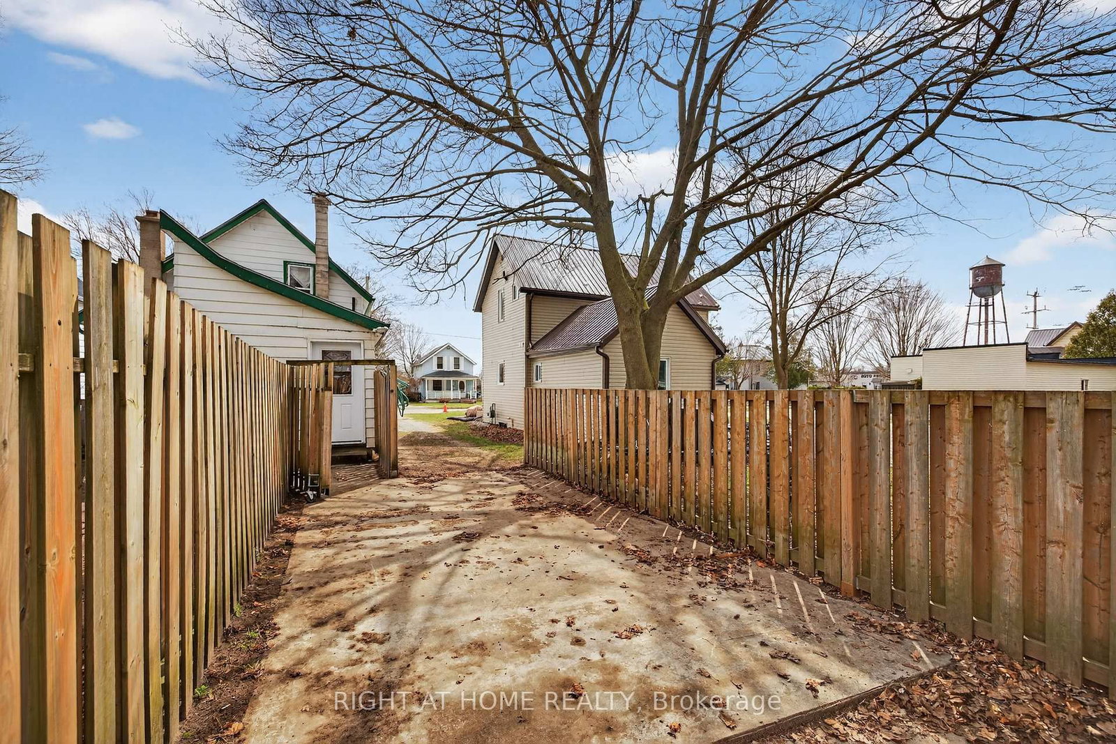 12 Pearl Street • Tillsonburg, ON photo 28