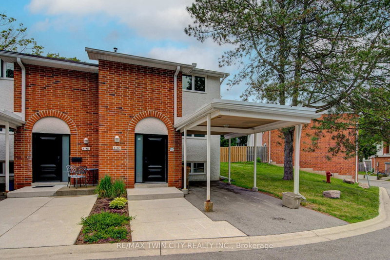 4 - 417 Keats Way