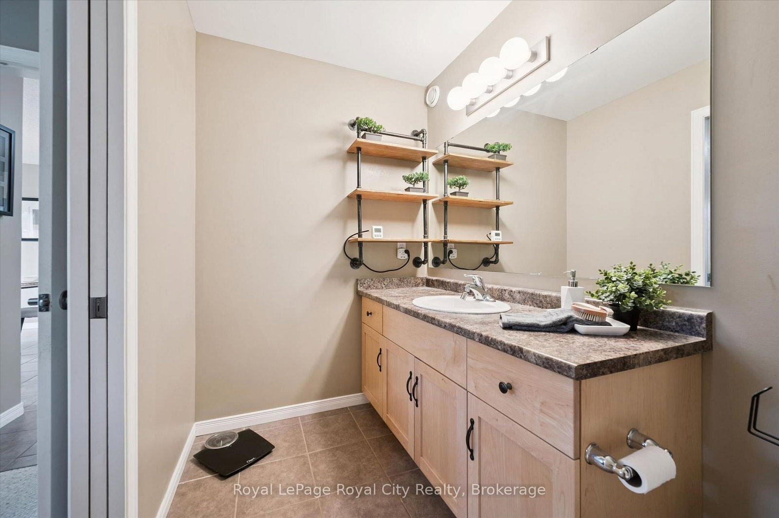 105 Spencer Drive • Centre Wellington, ON photo 13