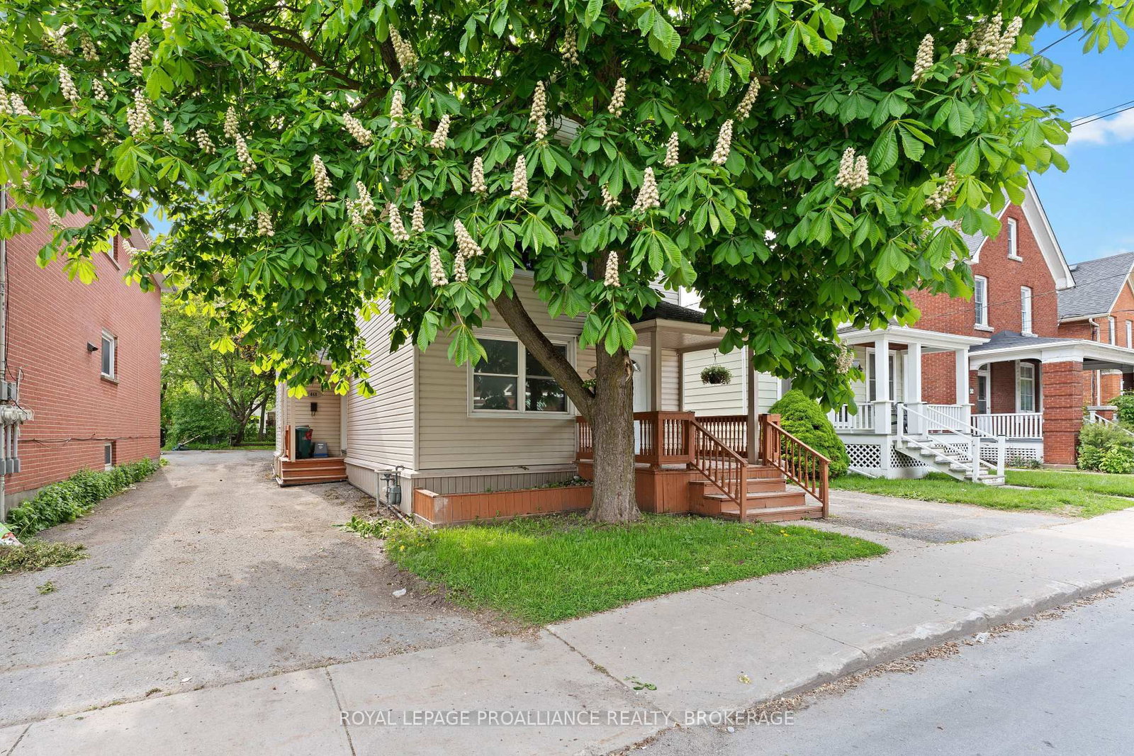 468-470 Victoria Street • Kingston, ON photo 1
