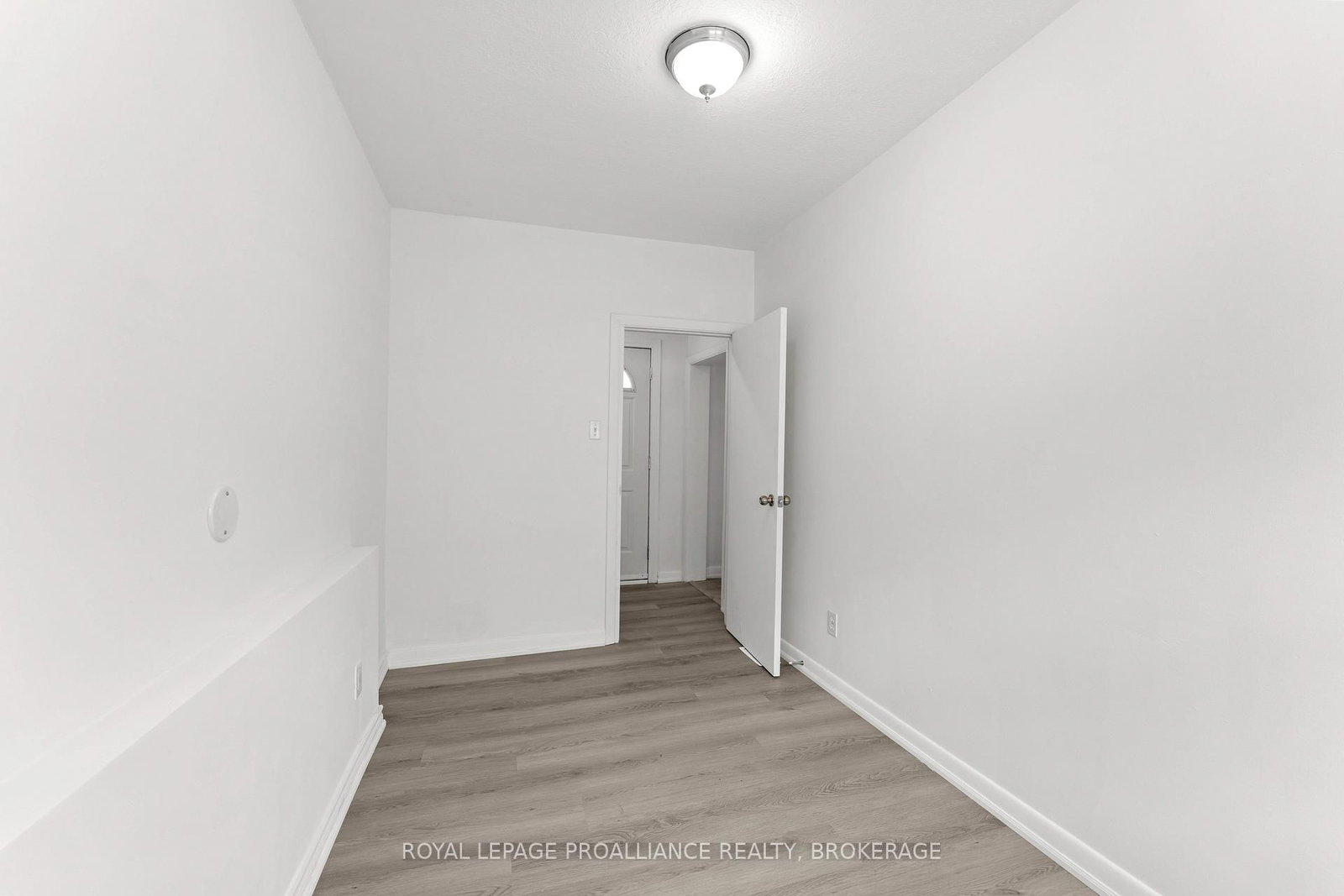 468-470 Victoria Street • Kingston, ON photo 15