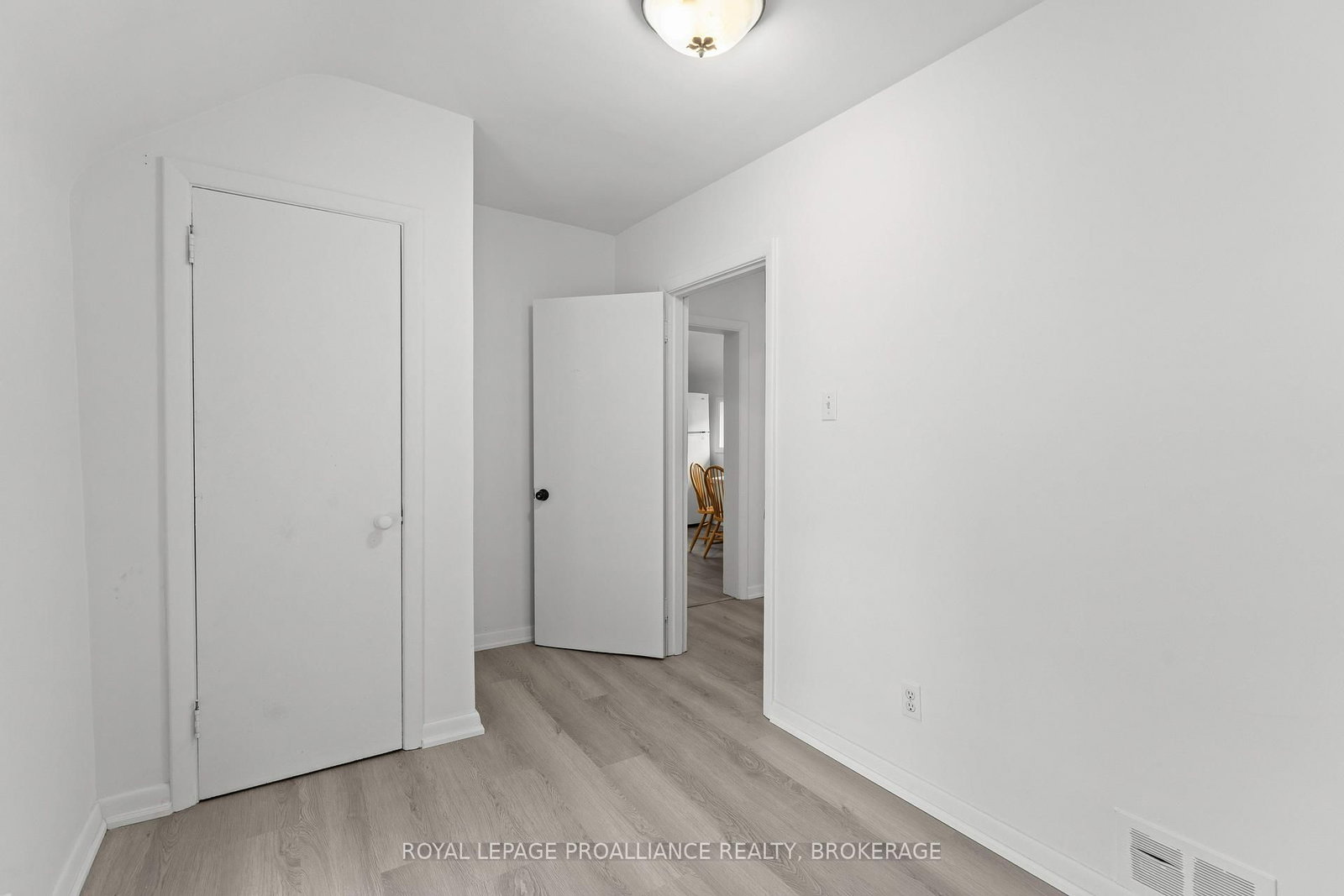 468-470 Victoria Street • Kingston, ON photo 33