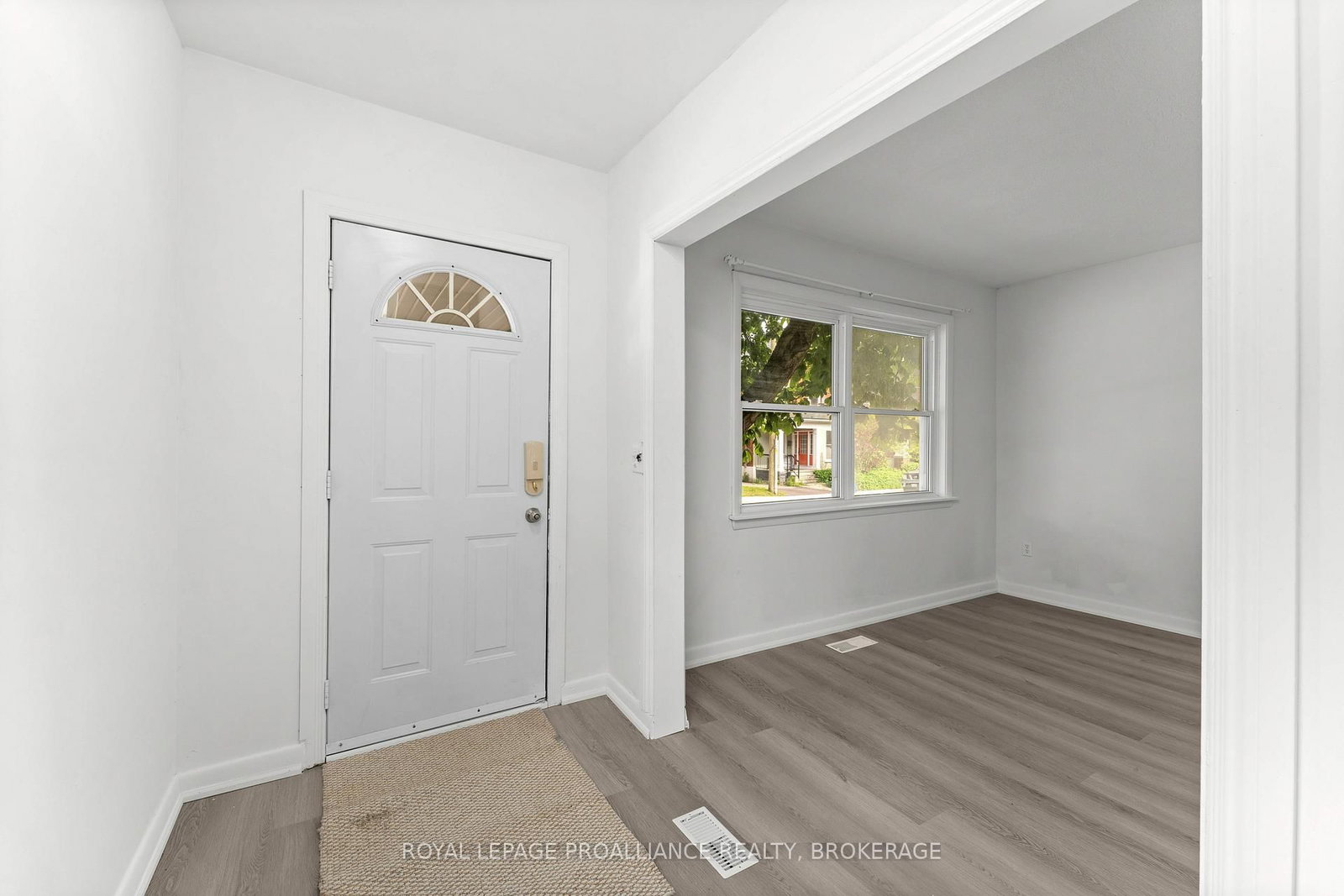 468-470 Victoria Street • Kingston, ON photo 8
