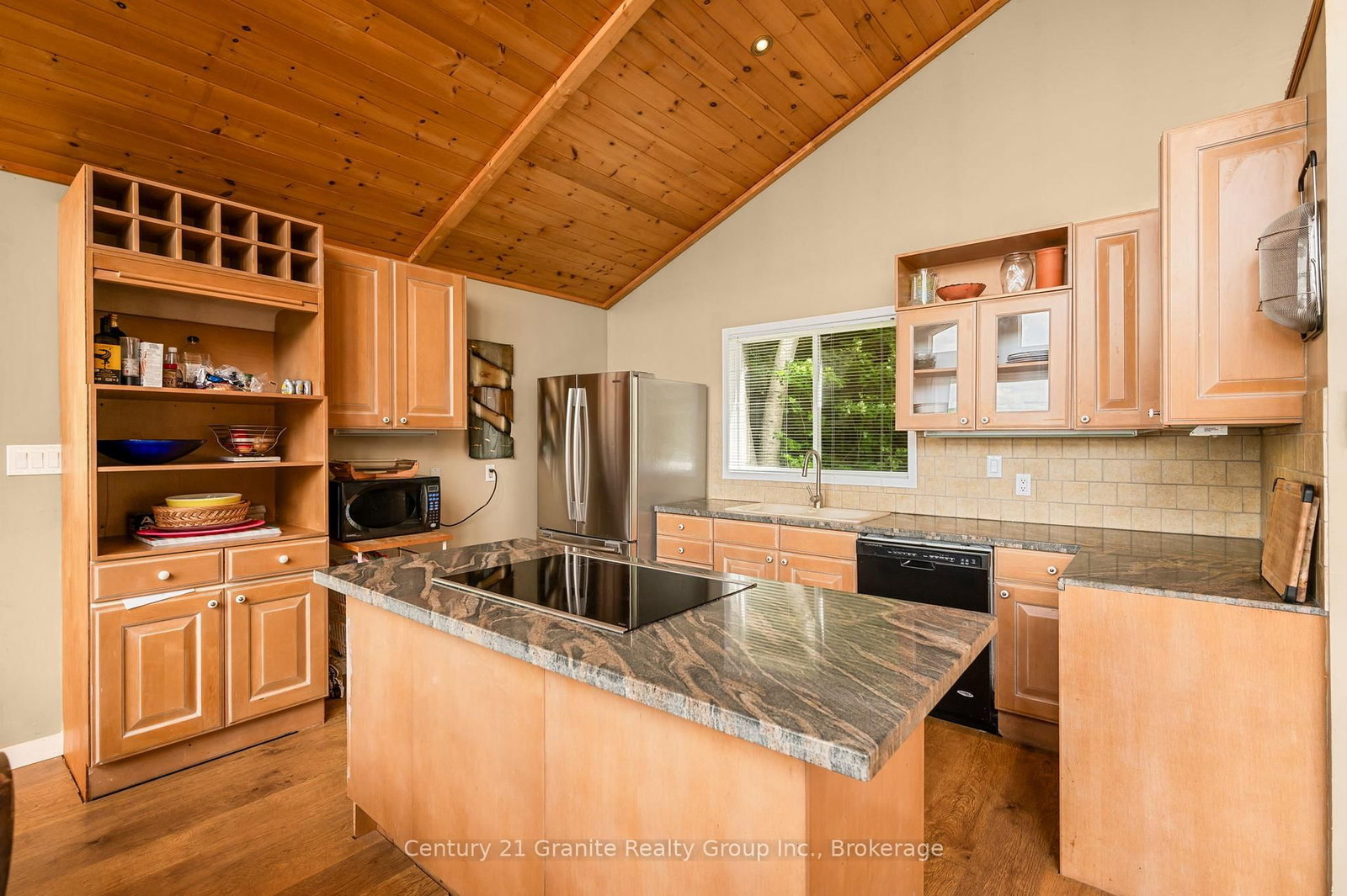 1036 RUTHVEN Road • Highlands East, ON photo 3