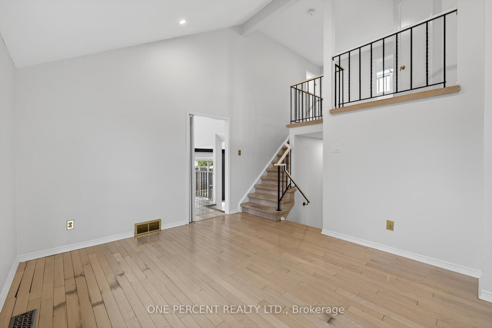 6343 Mattice Avenue • Ottawa, ON photo 14