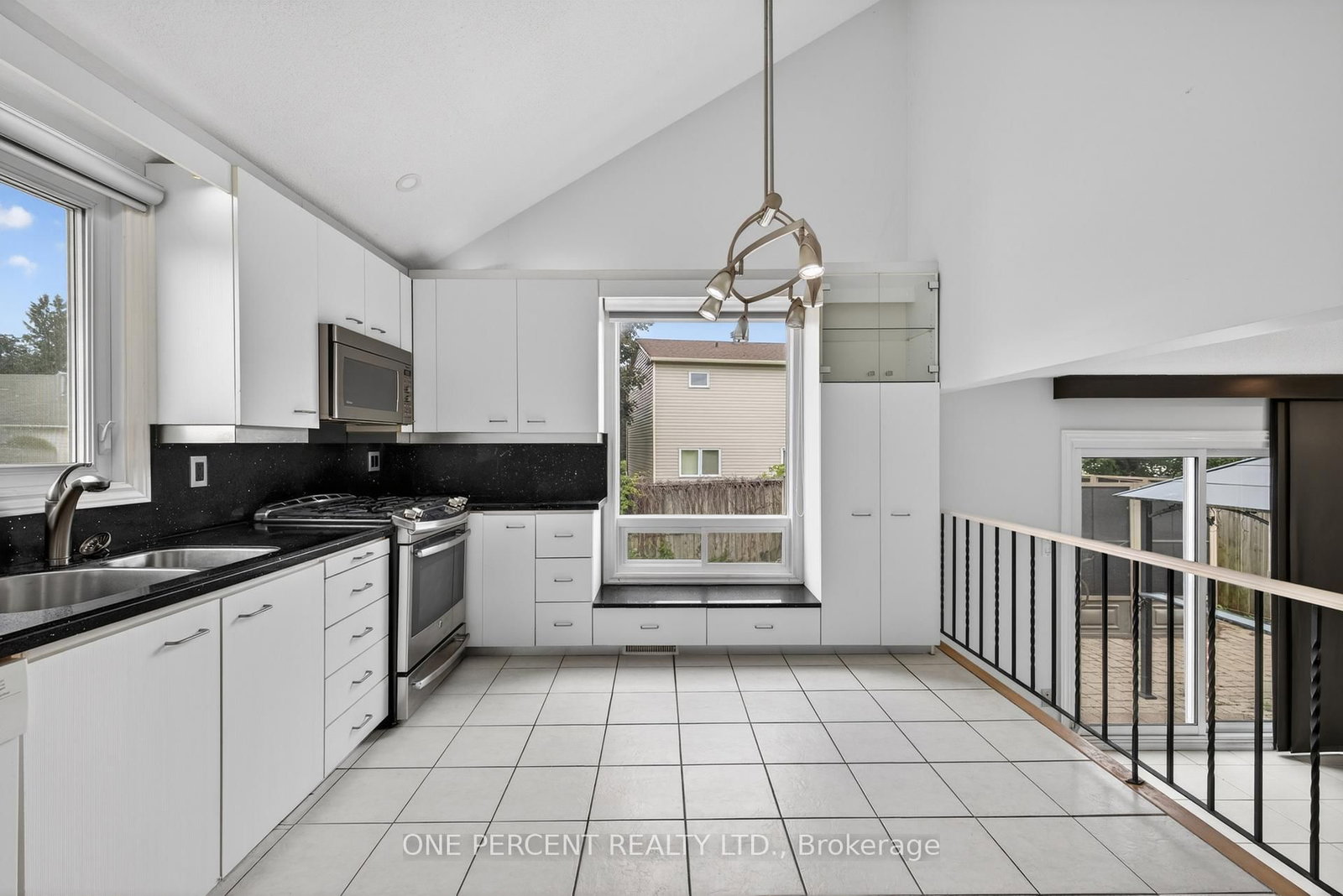 6343 Mattice Avenue • Ottawa, ON photo 18