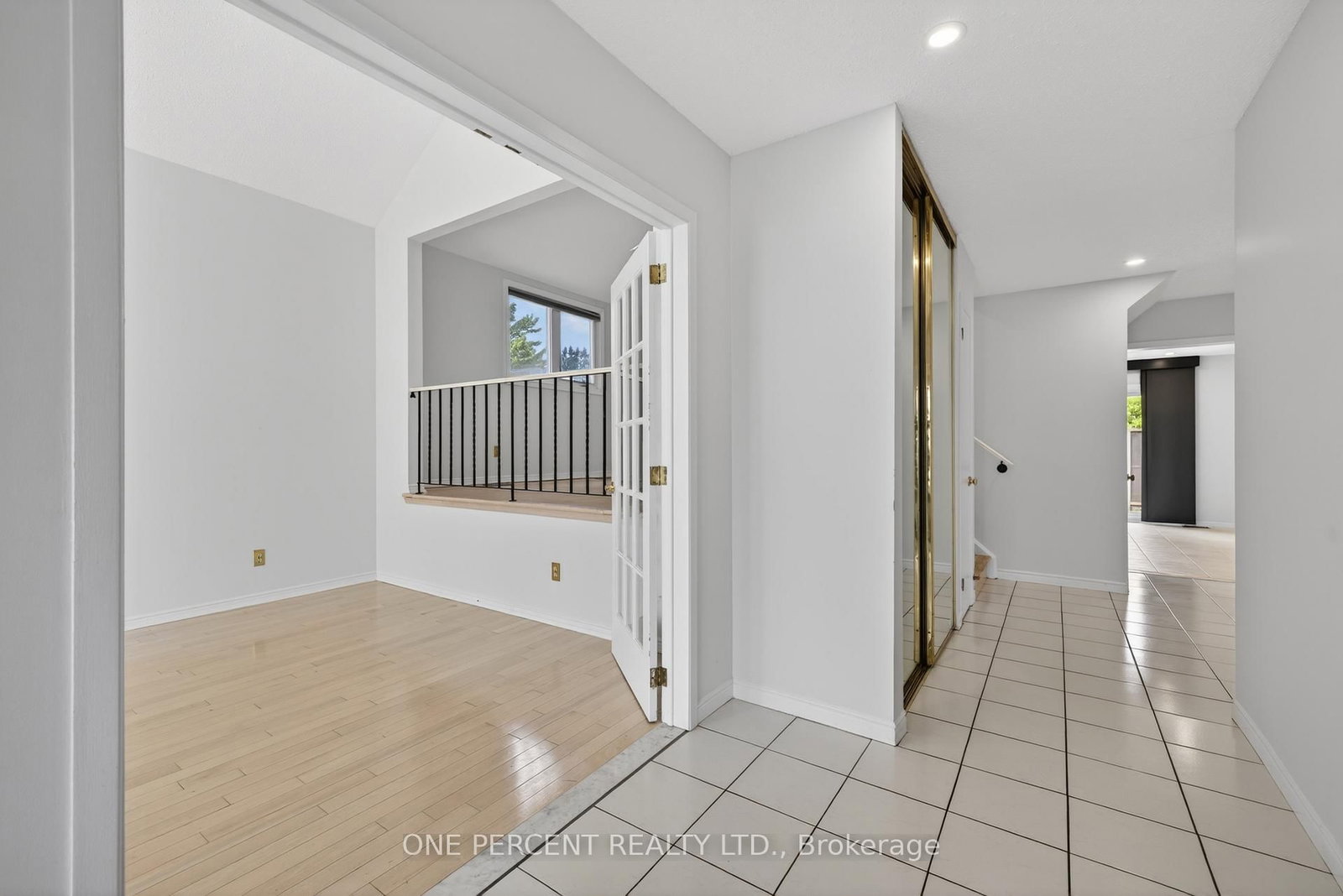 6343 Mattice Avenue • Ottawa, ON photo 4