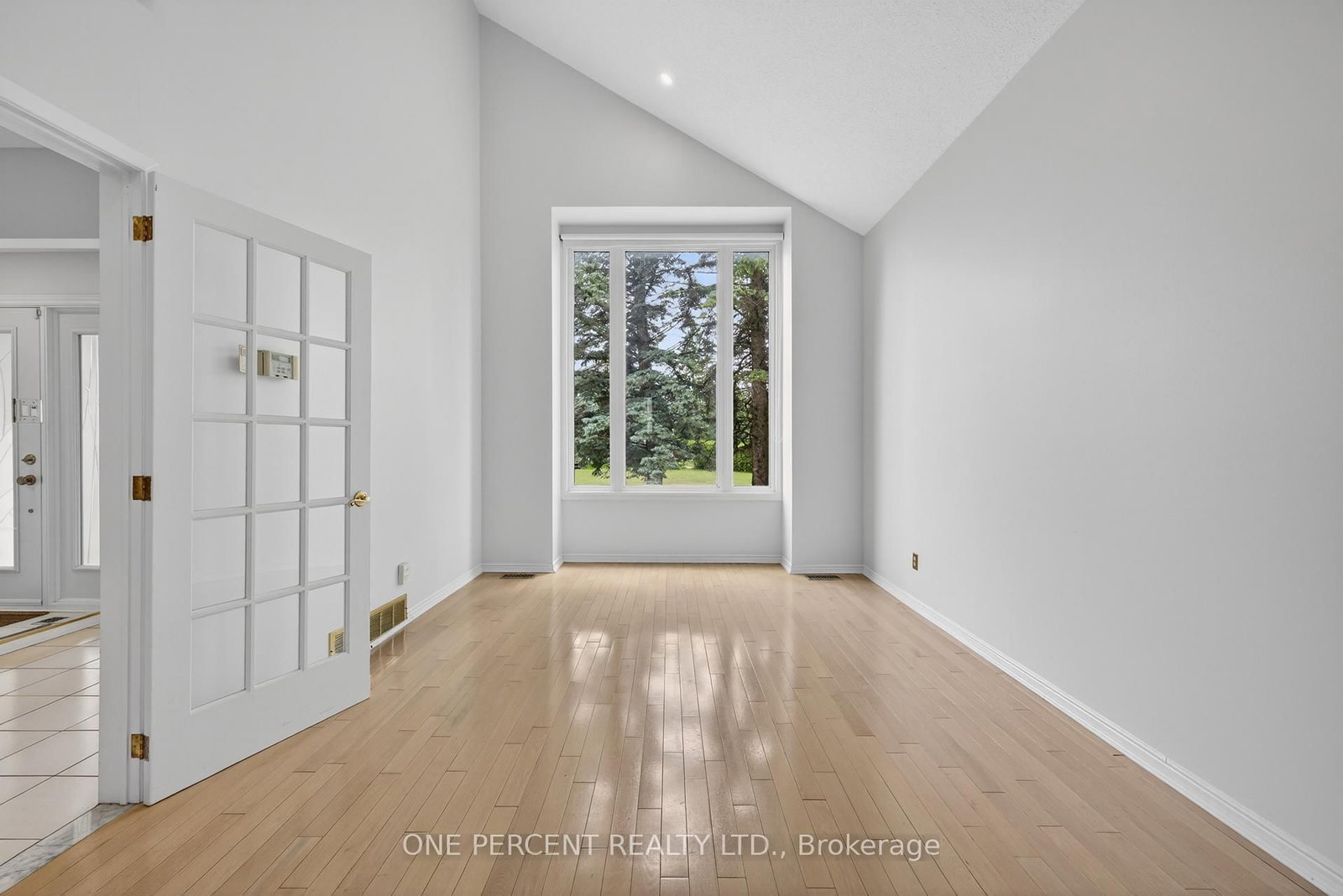 6343 Mattice Avenue • Ottawa, ON photo 6
