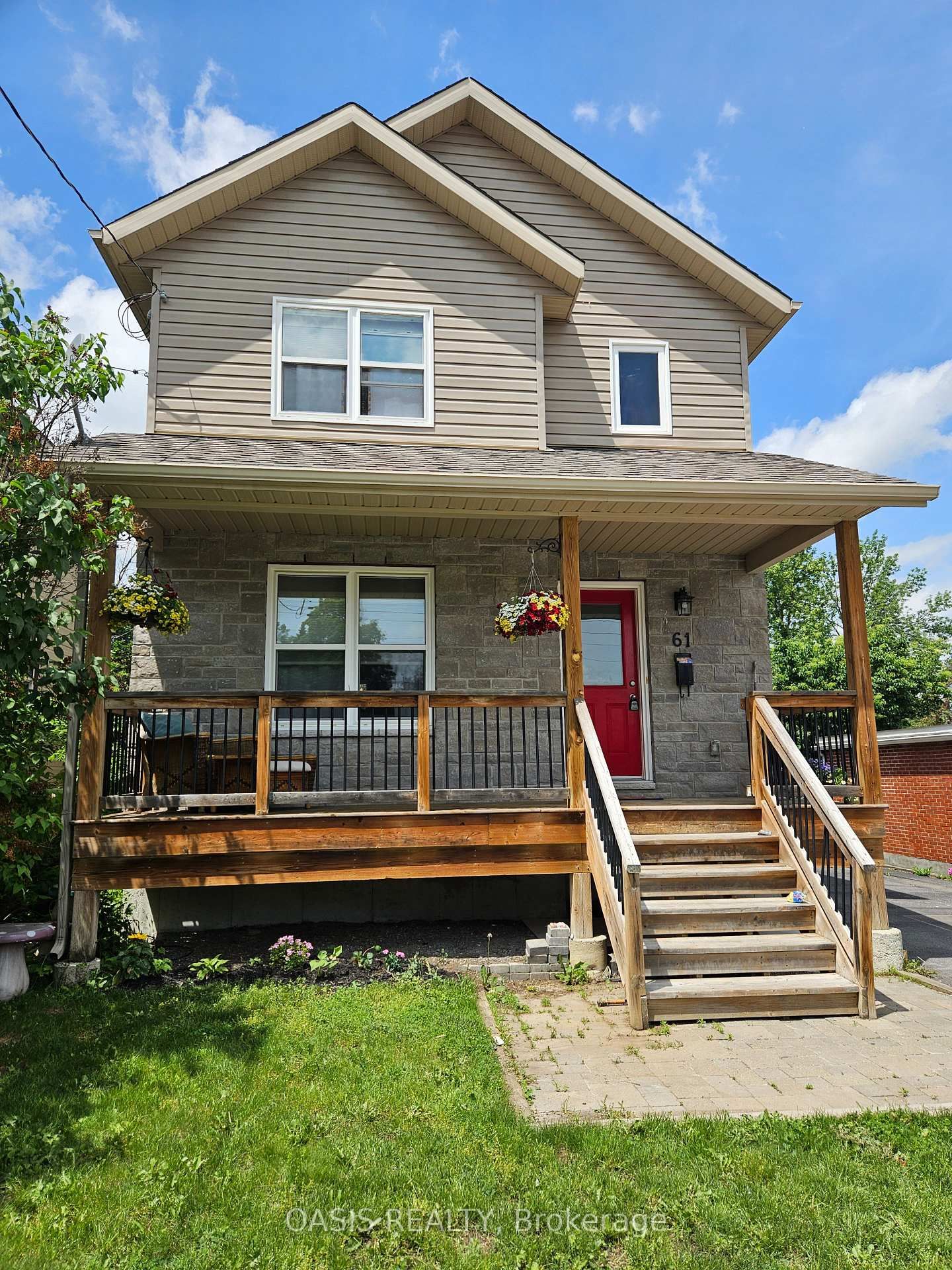 61 Herriott Street • Carleton Place, ON photo 1