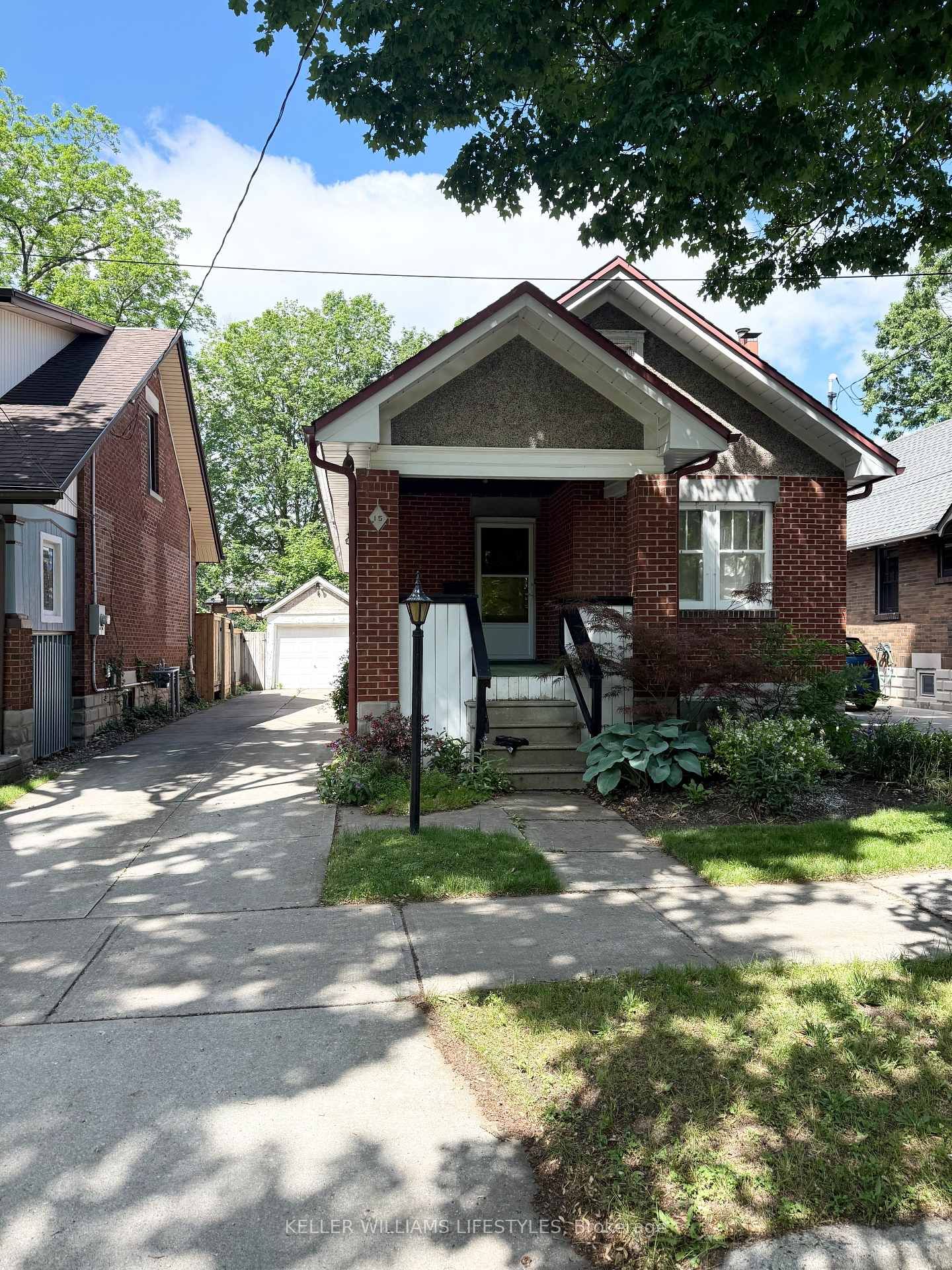 15 Lyndhurst Place, London South