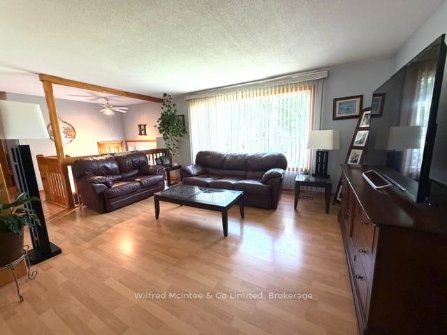 925 Old Durham Road • Brockton, ON photo 5