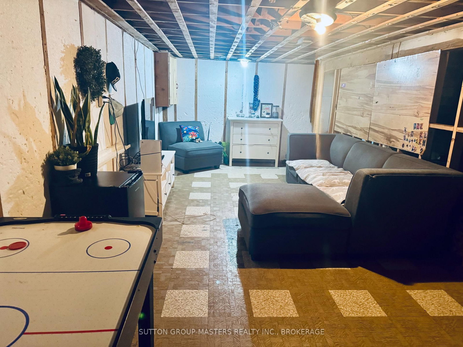 808 Victoria Street • Kingston, ON photo 10