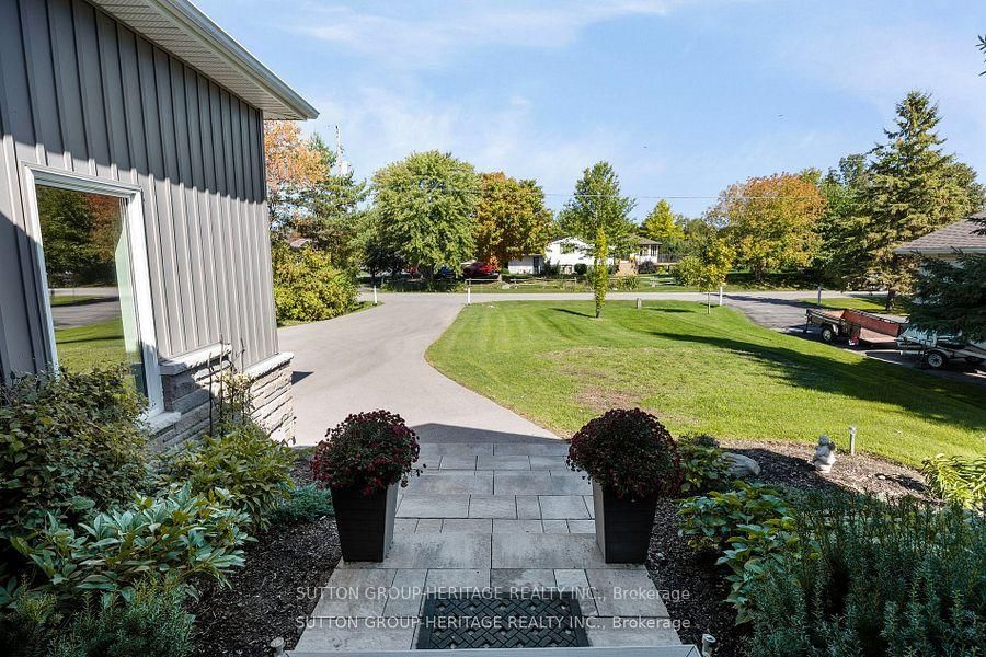 52 Hillside Drive • Kawartha Lakes, ON photo 6