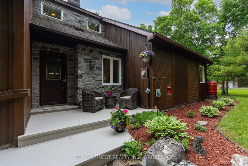 3886 Holmes Road