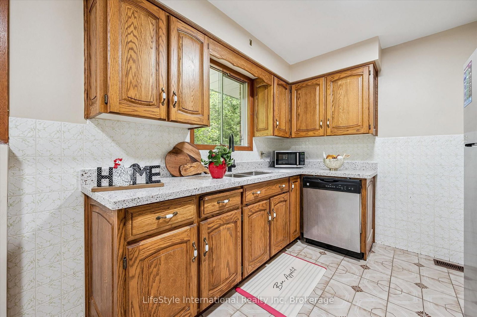 113 Applewood Crescent • Guelph, ON photo 11