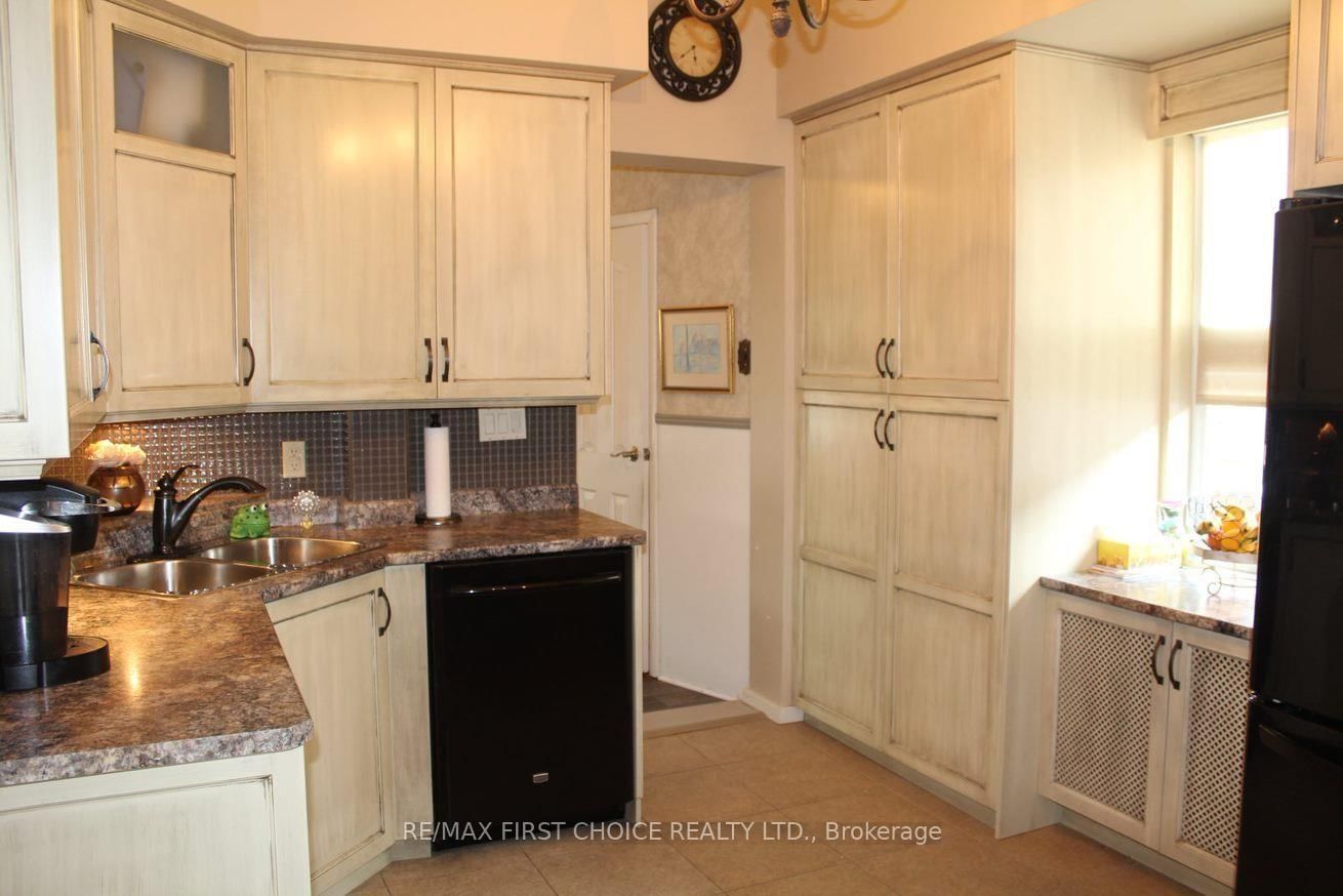 310 Algoma Street N • Thunder Bay, ON photo 21