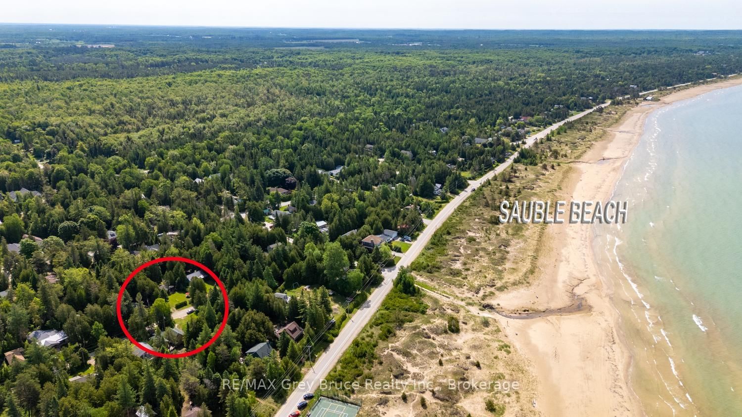 11 Eldridge Avenue • South Bruce Peninsula, ON photo 2