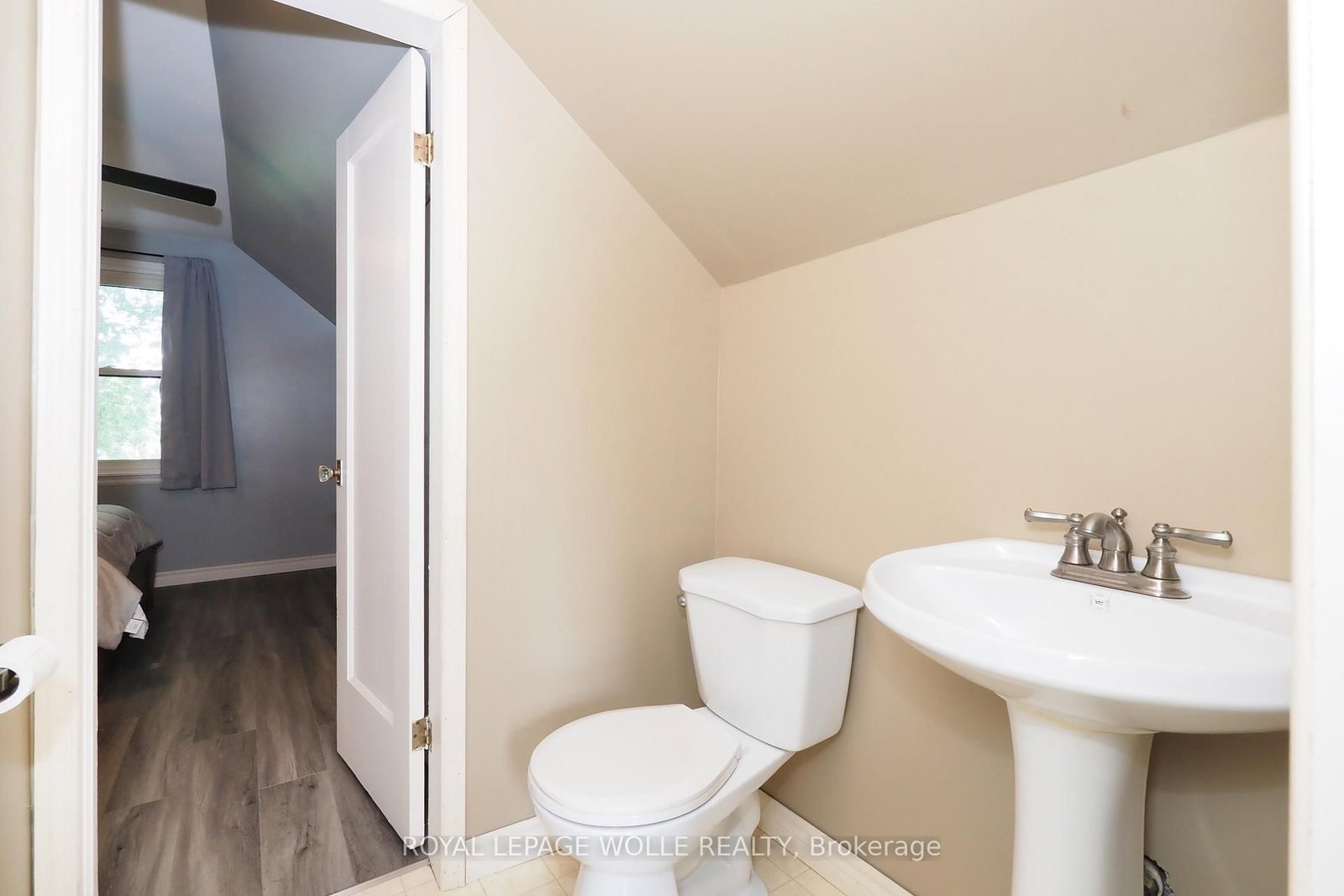 3407 LOBSINGER Line • Wellesley, ON photo 17