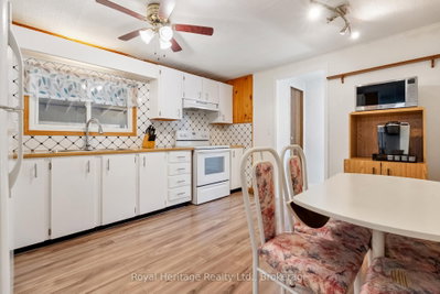 17 Circle Drive • Kawartha Lakes, ON photo 9