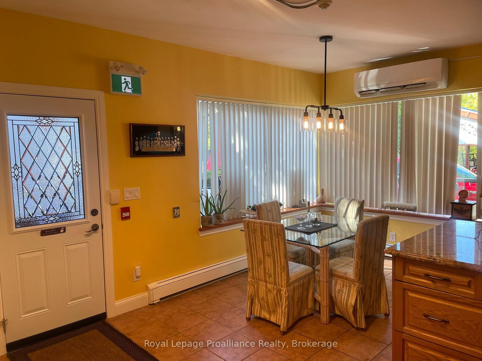 7 N Forsyth Street • Limoges, ON photo 12