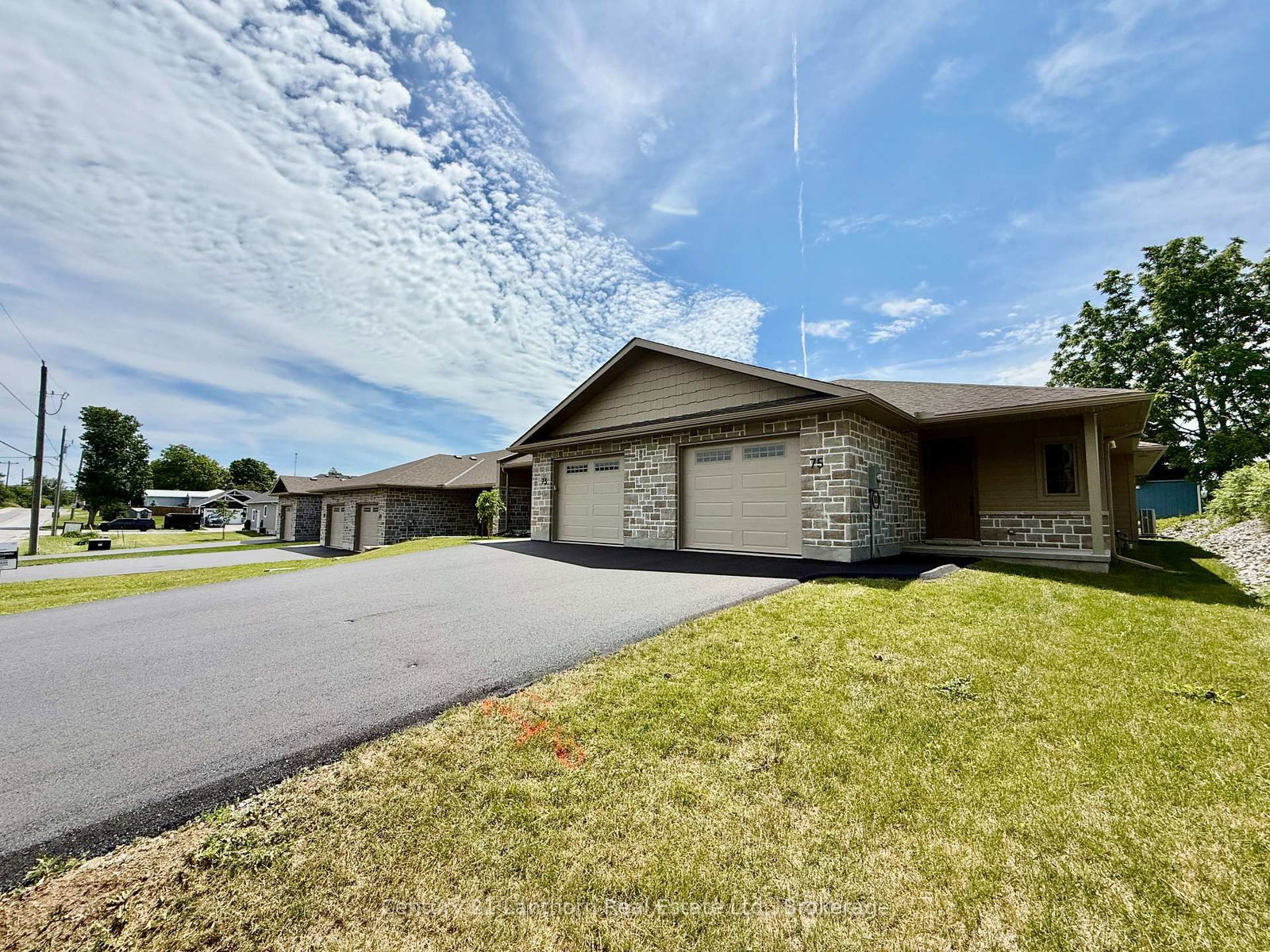 75 Seymour Street W • Madoc, ON photo 4