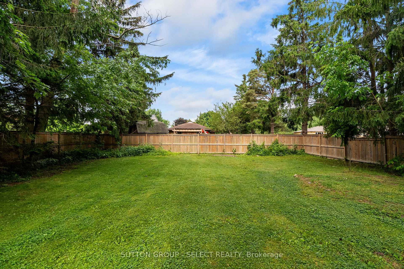 30 Argyle Street • Lambton Shores, ON photo 24