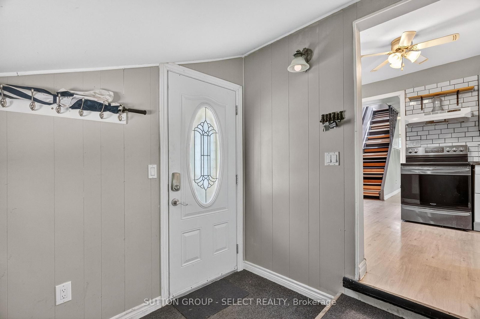 30 Argyle Street • Lambton Shores, ON photo 4