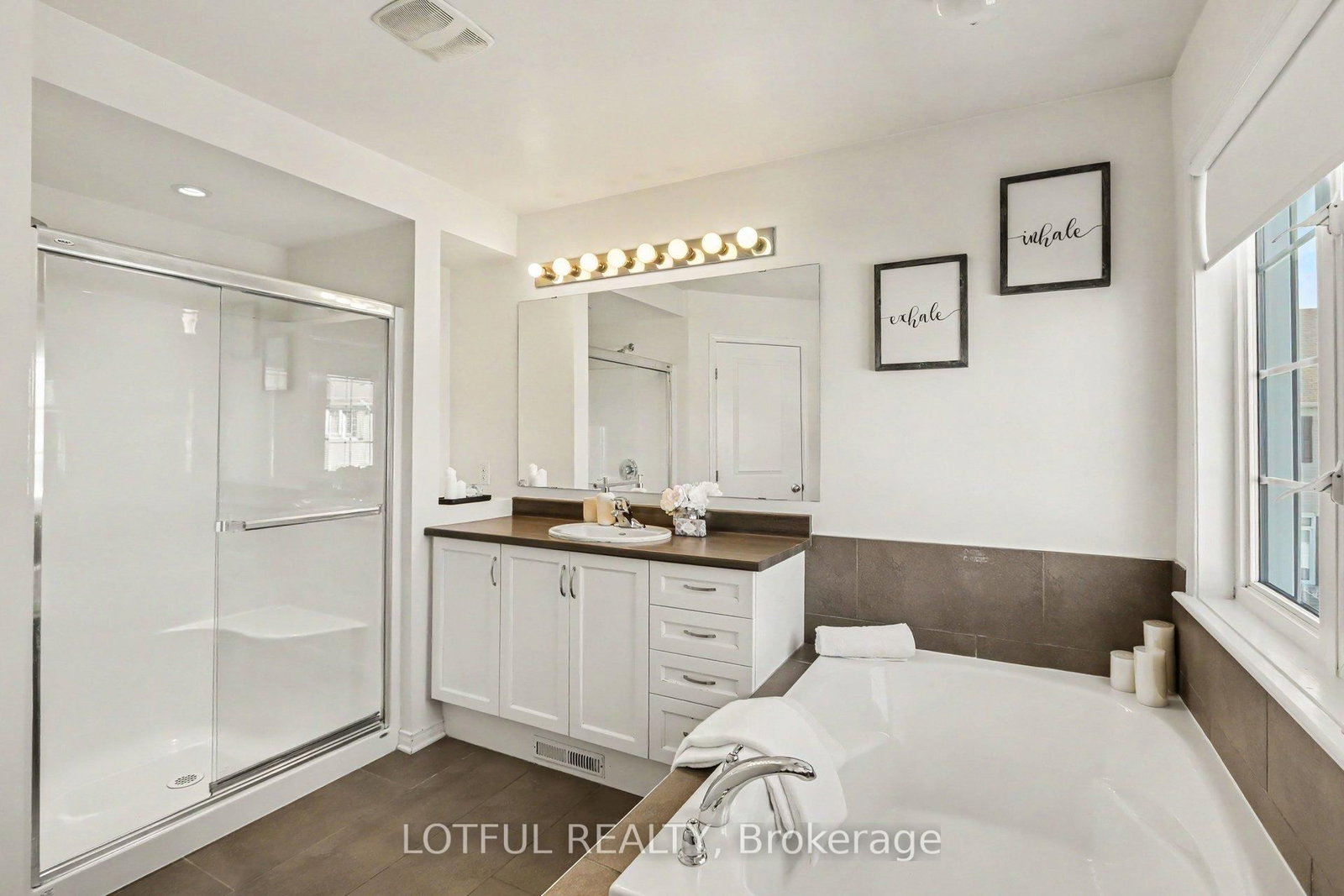 836 Kennacraig Private • Ottawa, ON photo 22