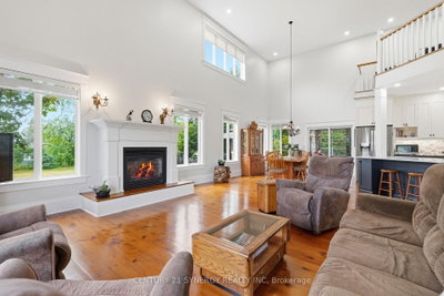 8279 Nova Lux Way • Metcalfe, ON photo 9