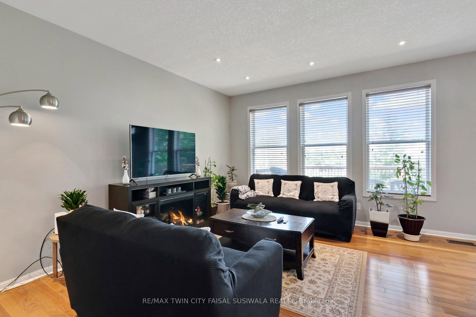 298 Garth Massey Drive • Cambridge, ON photo 12