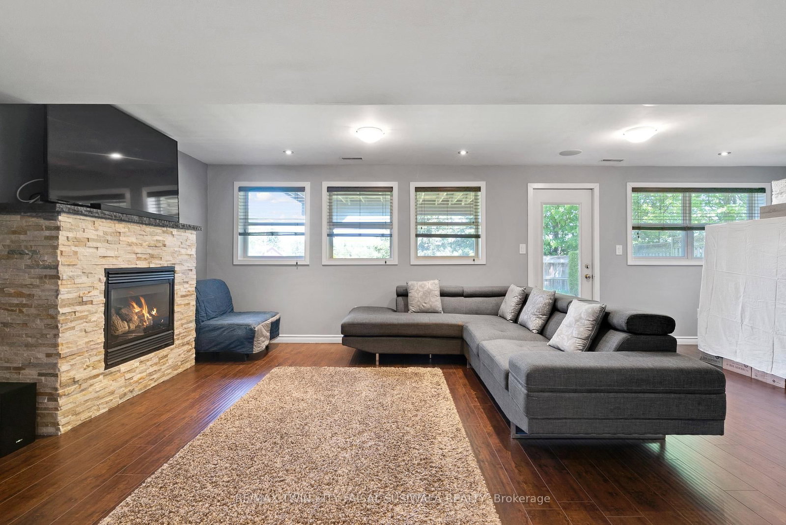 298 Garth Massey Drive • Cambridge, ON photo 33
