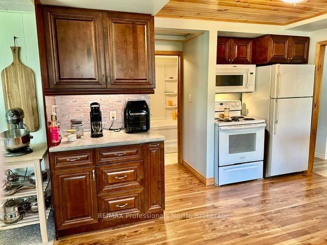 18 Fire Route 104A • Trent Lakes, ON photo 10