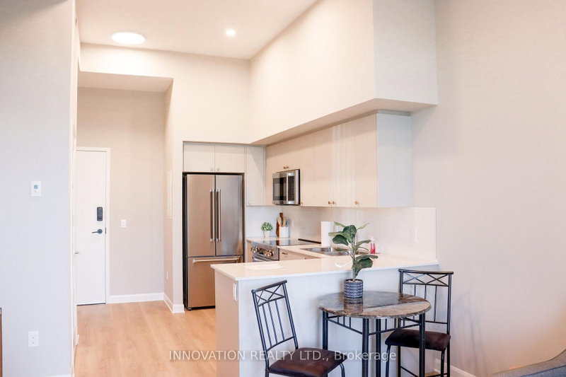1 Bedroom + Den - 100 PINEHILL Road
